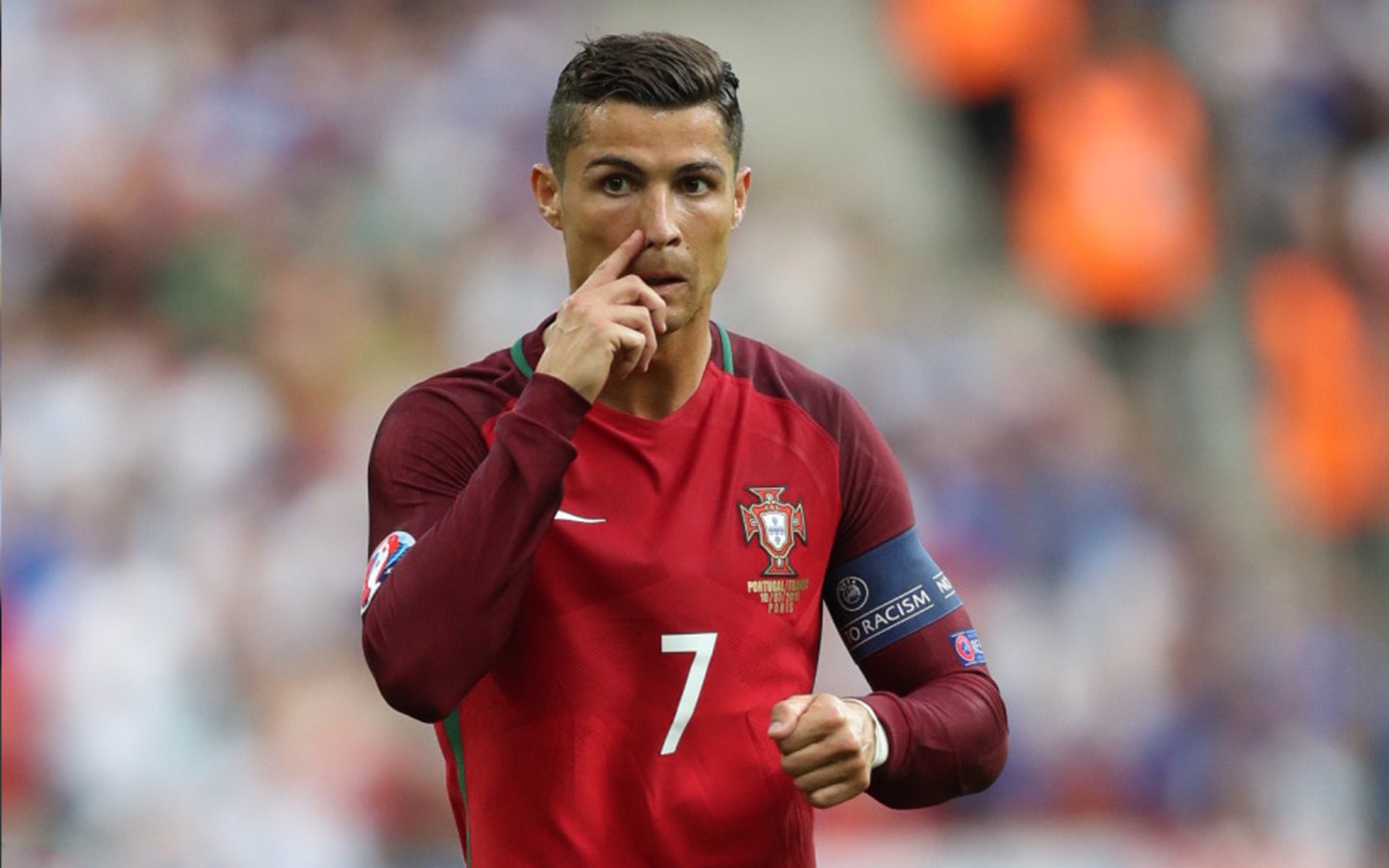 “马丁·高尔西的突破性表现，未来橄榄球赛场的巨星”